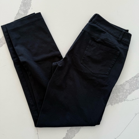 J. McLaughlin Women’s Cotton Stretch Classic Mid-Rise Jeans Black Size 6 EUC - Picture 10 of 11